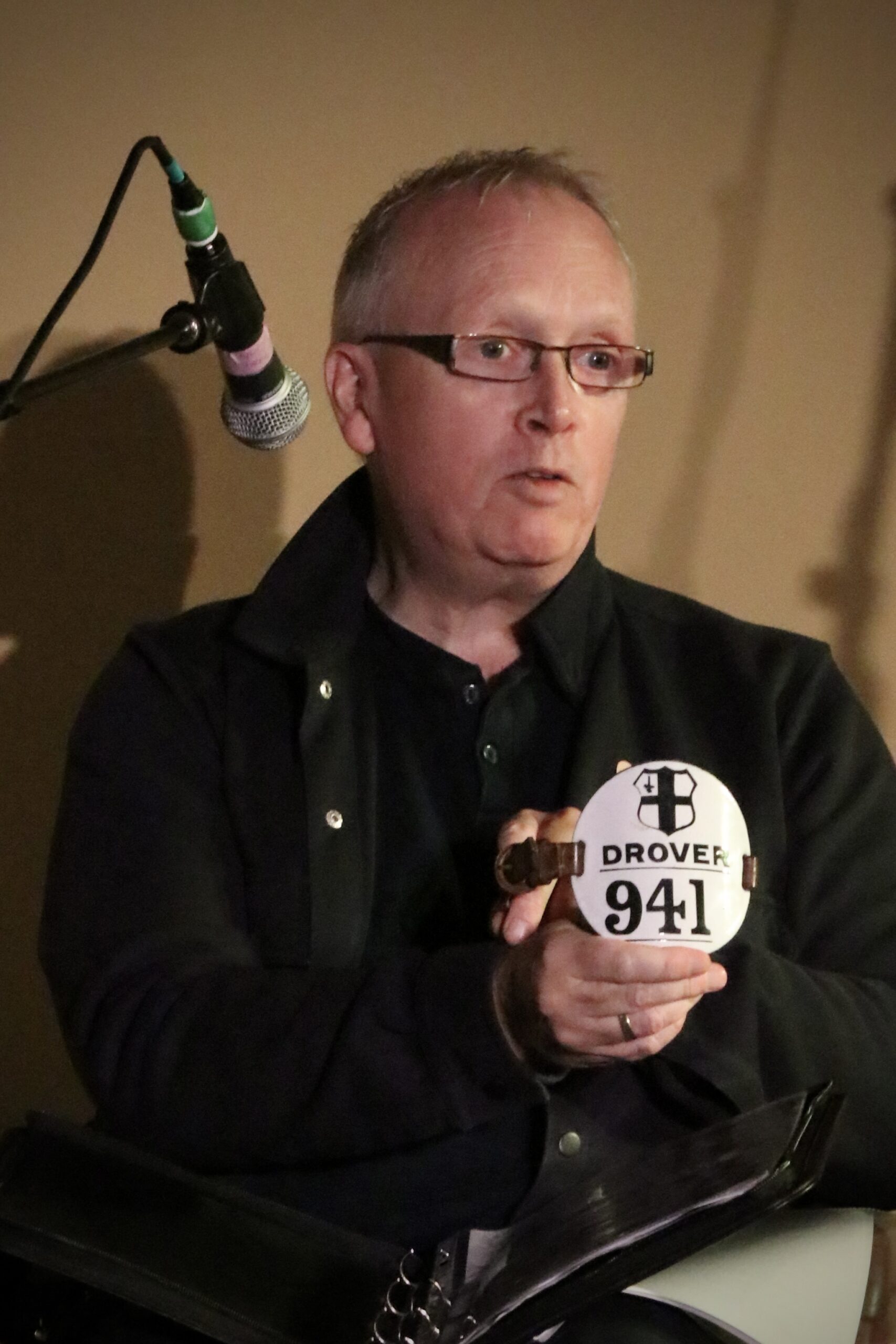 Don Esson with his grandfather's Drovers badge