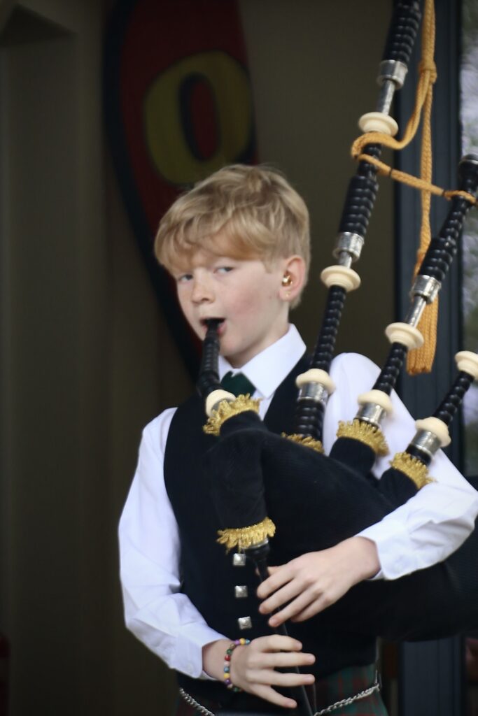 Kirk Brendon opens BayFest 2026 on pipes